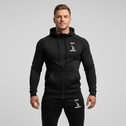Ensemble jogging noir SEIGNEURY - Portrait HD studio