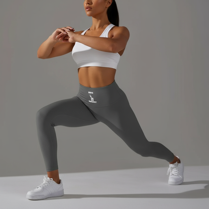 Femme fitness lunges